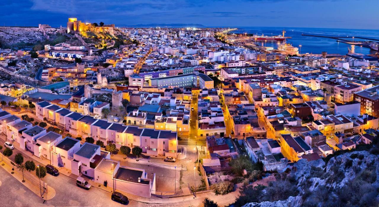 Apartamento 2 Dormitorios En La Mejor Zona De Roquetas Roquetas de Mar Buitenkant foto